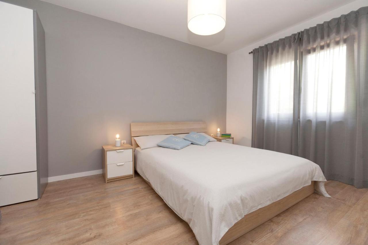 Rr Apartment Pula Eksteriør billede